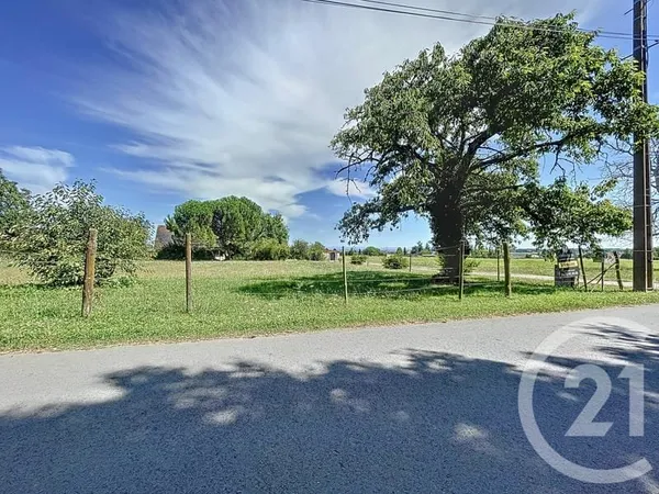 Terrain 1700 m²