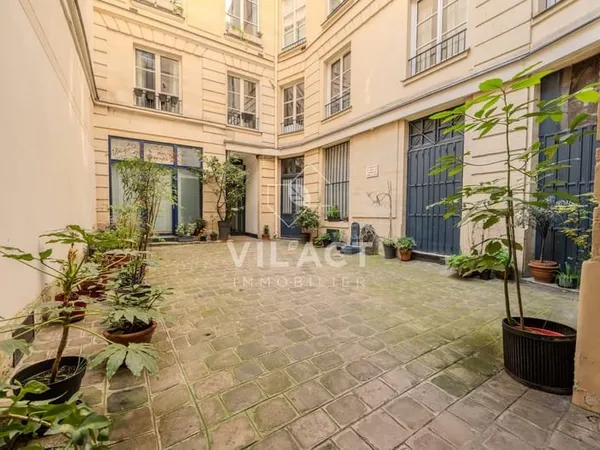 Local professionnel 2 pièces 43 m²