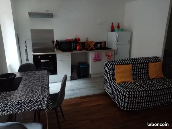 STUDIO Calme Centre Ville 35M2