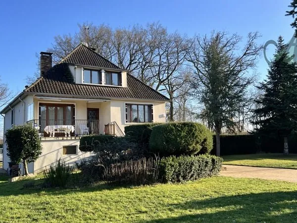77 - SOUPPES-SUR-LOING - Maison 8 pièces de 223 m2 sur terra