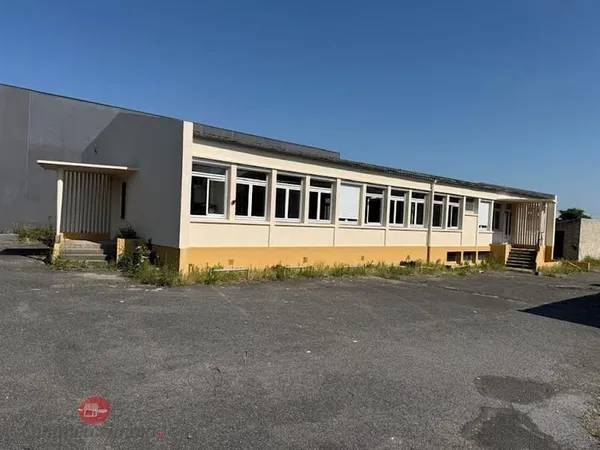 Local 400 m²