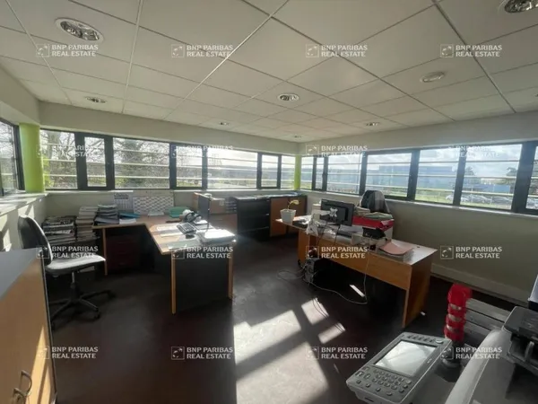 Local d'activité 1375 m²