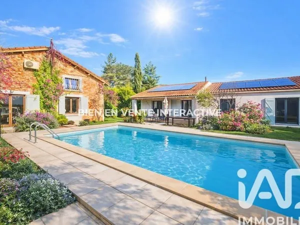 Maison de plain-pied 5 pièces 170 m²
