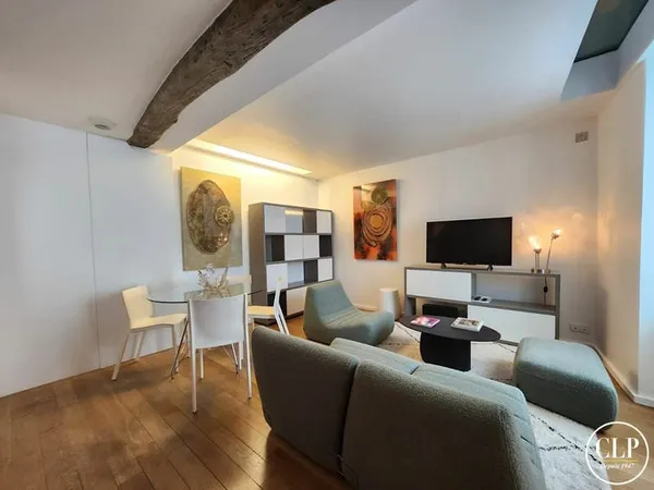 Maison en plein coeur du Village à 7mn du RER A de Fontenay-sous-Bois