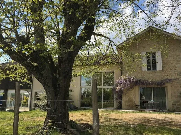 Maison 10 pièces 245 m²