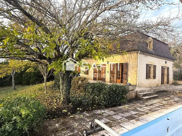 Très belle maison mansard 161 m², piscine et 4 hectares de terrain. 24510 Paunat