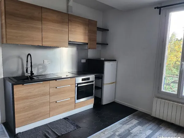 Loue F2 Charentonneau
