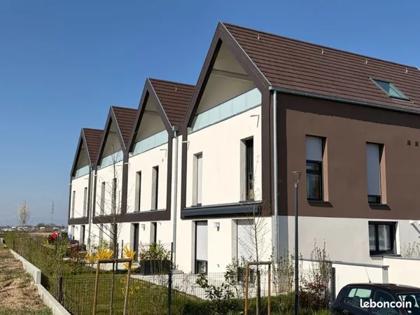 GEISPOLSHEIM - Appartement 2P Attique- 50 m² - Triple expo- Vue dégagée- PK sous-sol Inclus