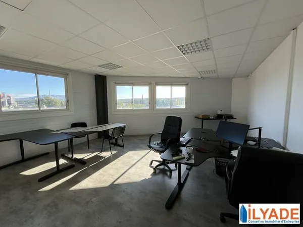 BUREAUX à louer