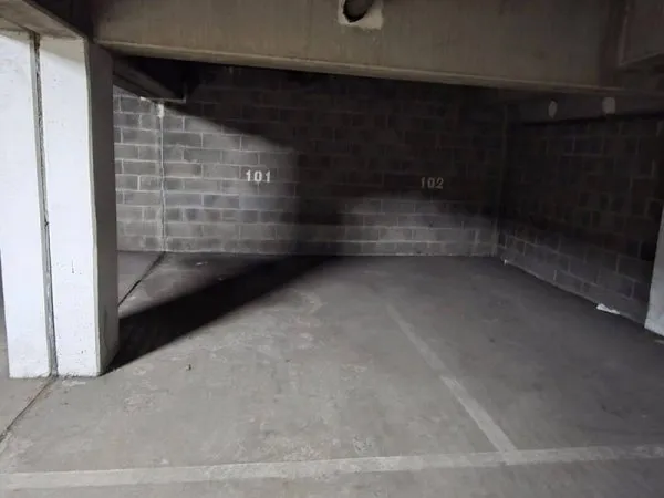 Parking 15 m²