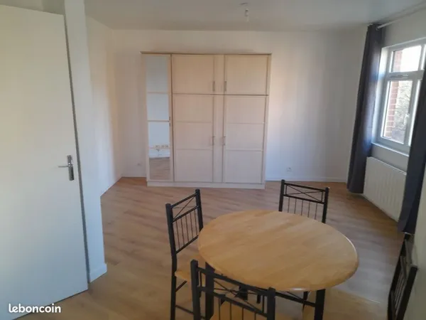 A louer studio meuble lille avec parking