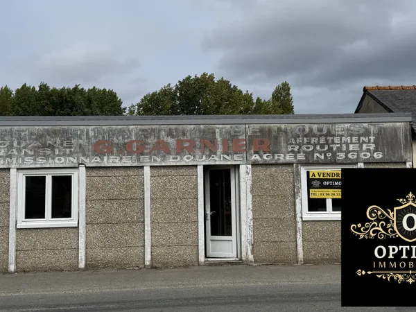 MURS COMMERCIAUX VIDES