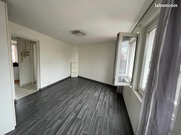 Appartement T2 dans un petit immeuble sympa