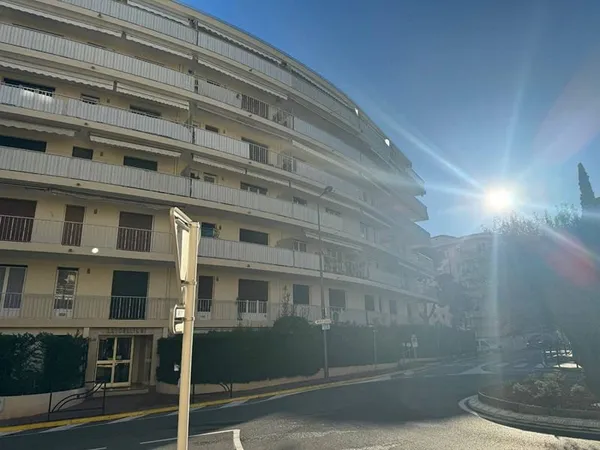 Studio 1 pièce 24 m²