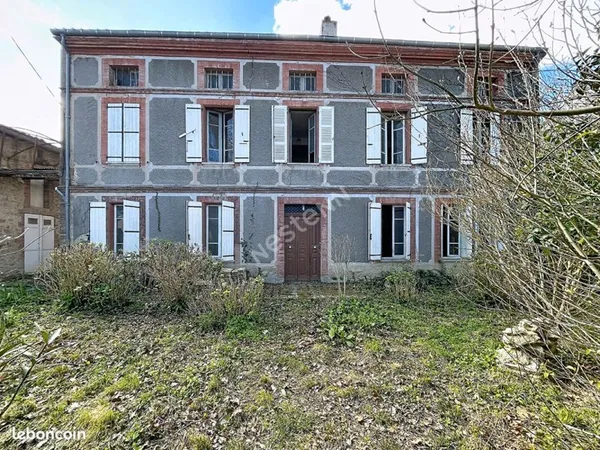 Maison 15 pièces 340 m²