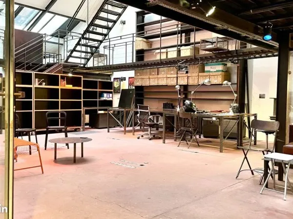 Local commercial 313 m² Paris 19ème