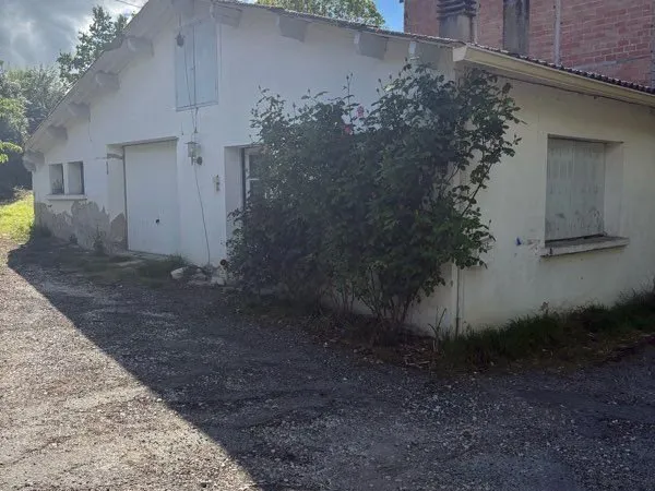 Garage et dépendance