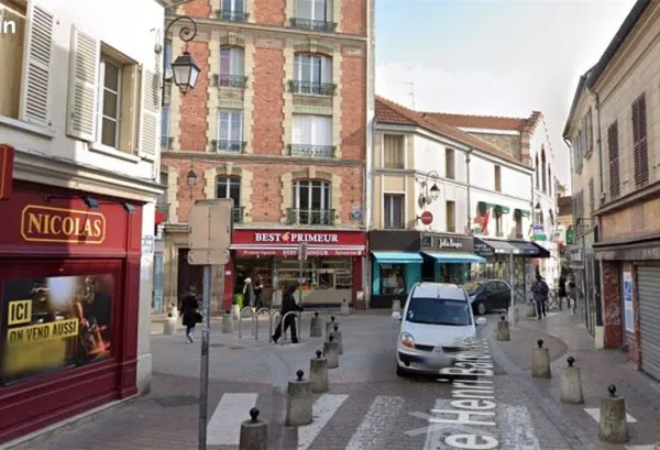 Boutique 200 m² NANTERRE