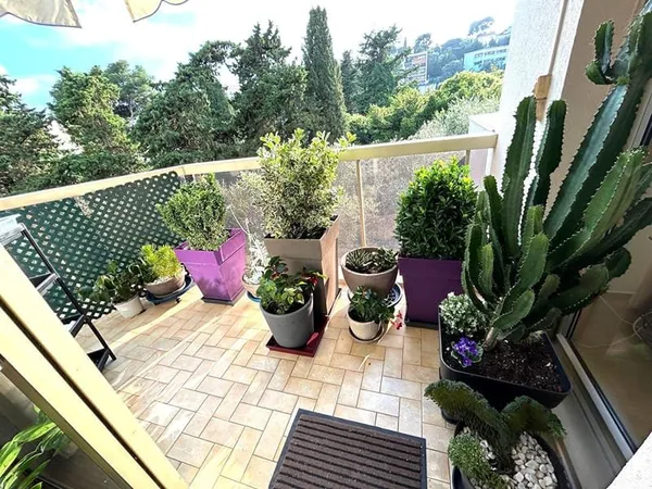 Résidence sénior, appartement de 2 pièces et terrasse vendu loué.