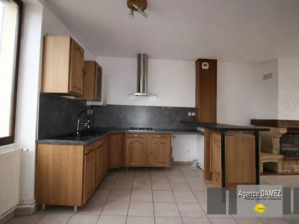 À louer - Dourdan - Appartement duplex 4 pièces avec parking - 1er étage