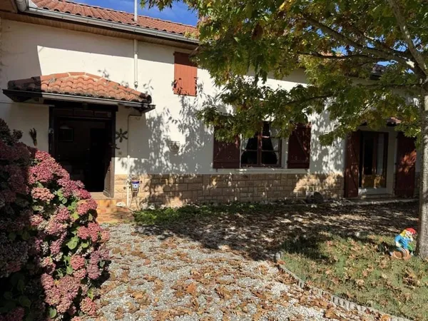 Maison de plain-pied 5 pièces 159 m²