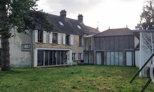 Maison 9 pièces 220 m²