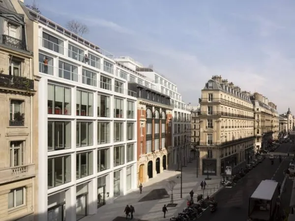 Bureaux 563 m²
