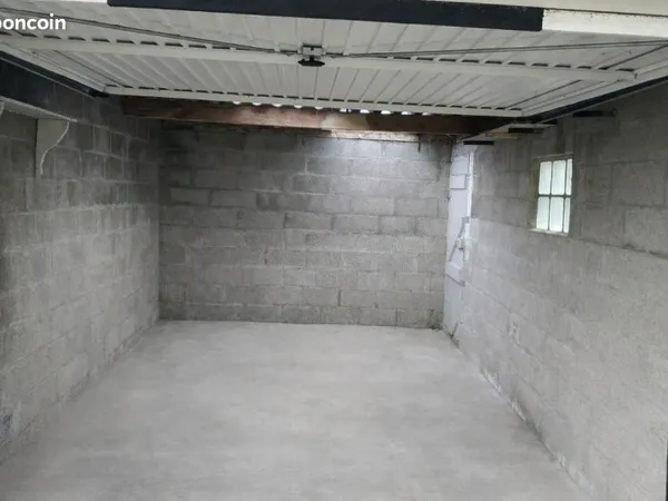 Garage à louer