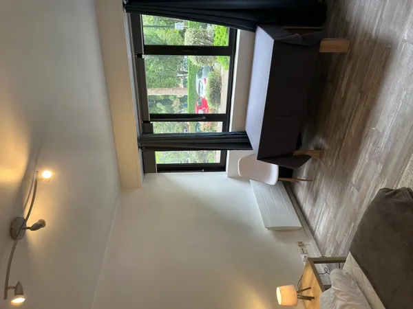 Loue studio meublé