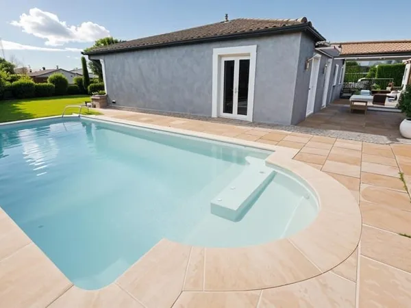 Villa de plein pied avec piscine et garage à Pezens