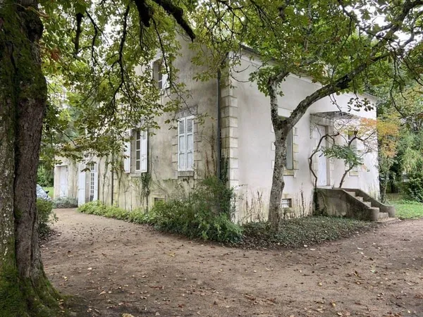 Maison 9 pièces 273 m²
