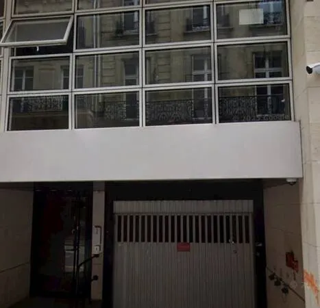 Garage/Parking