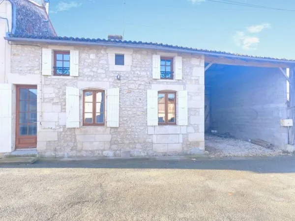 Charmante maison en pierre à 2 km du centre de Pons