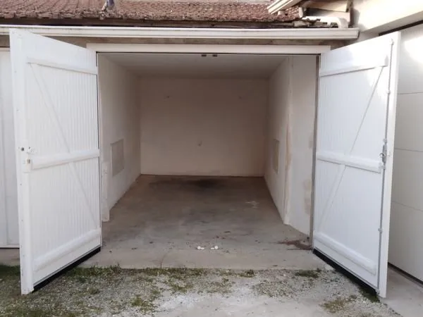 Vend garage Carcassonne