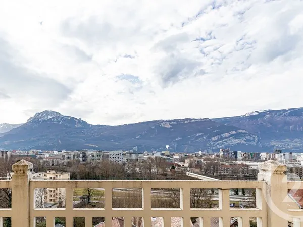 Maison 7 pièces 160 m²