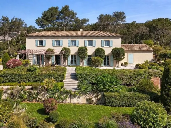 Maison de luxe 10 pièces 386 m²