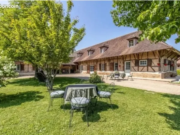 Maison 11 pièces 307 m²