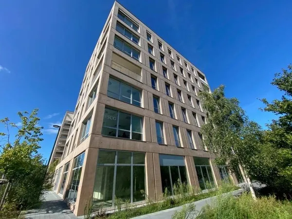 Bureaux 825 m²