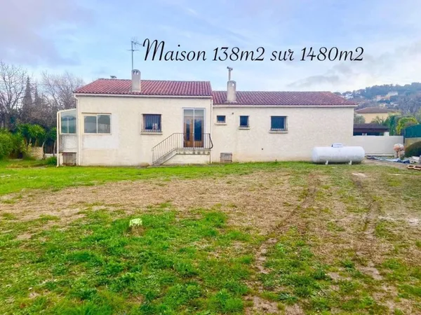 Maison de luxe 5 pièces 138 m²