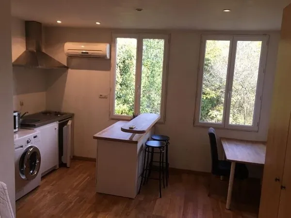 Appartement Location Bordeaux 1p 21m² 770€