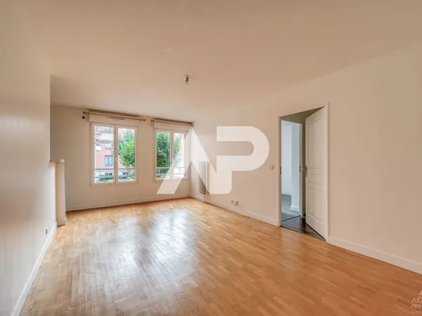 Appartement Rueil Malmaison 2 pièce(s) 45 m2