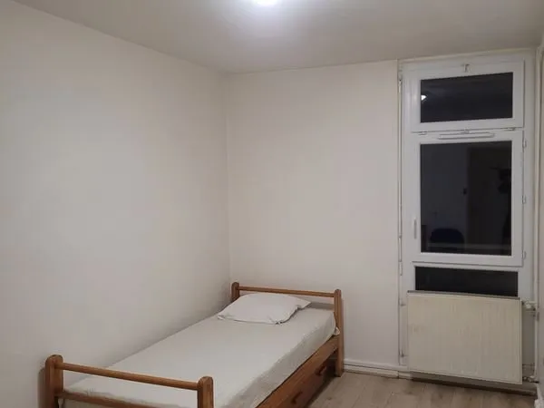 Louable minimum 7 nuits Chambre colocation Oullins Centre