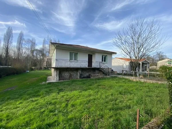 Maison sur sous avec double garage