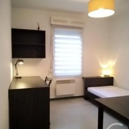 Studio 1 pièce 18 m²