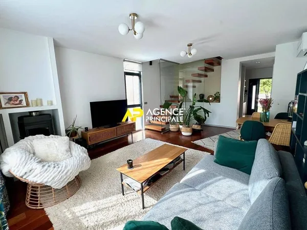 Maison 5 pièces 100 m²