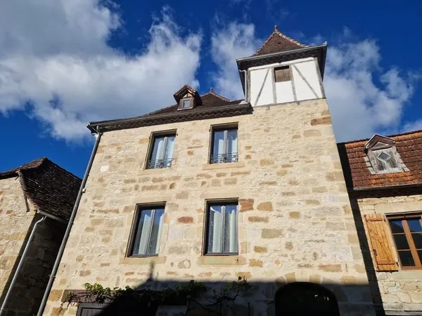 Maison en pierre de 4 pièces principales