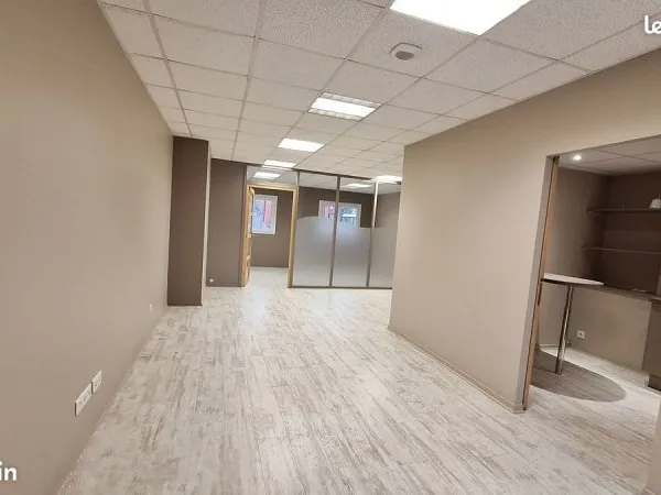 Bureaux 58 m² Le Mans