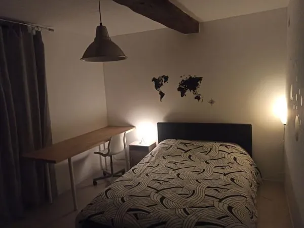 Chambre 1 pièce 13 m²