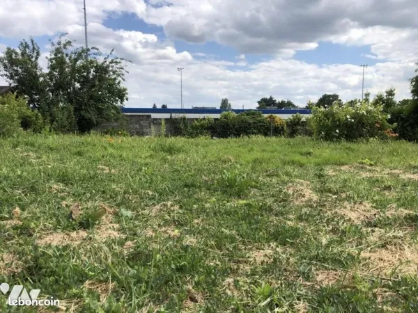 Terrain 421 m² STE LUCE SUR LOIRE