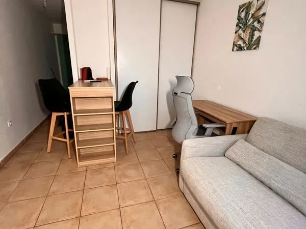 Studio meublé - Idéal investisseur - Rentabilité immédiate 9,3% (jusqu'à 10%)